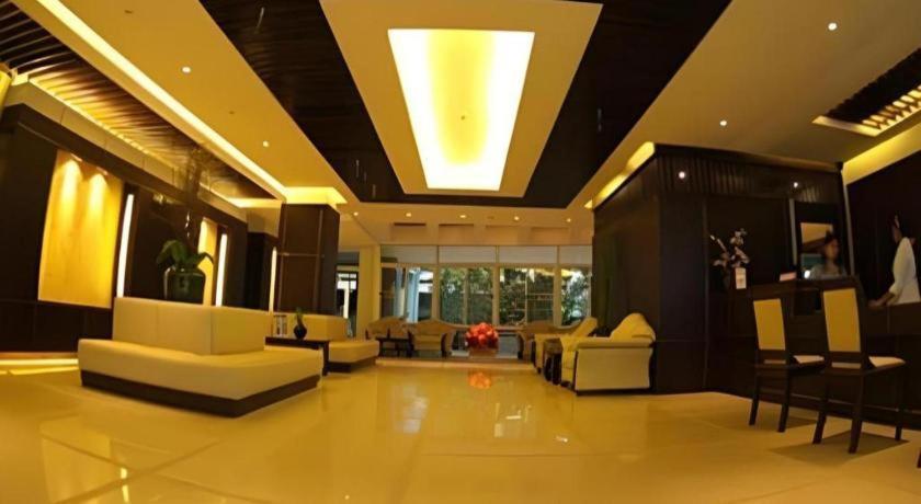 R-Con Residence Pattaya Esterno foto